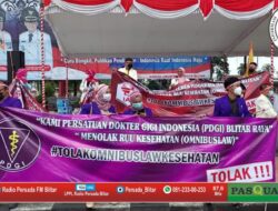 Puluhan Tenaga Medis Blitar Tolak RUU Omnibus Law Kesehatan, Ternyata Ini Penyebabnya