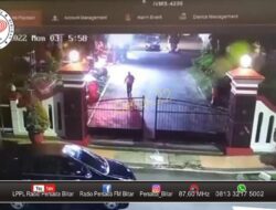 Viral Video Durasi Pendek Detik-detik Mobil Hitam Plat Merah Masuk Rumdin Wali Kota Blitar, Begini Penjelasan Polisi