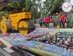 Polres Blitar Kota, Musnahkan Ribuan Botol Miras Jelang Perayaan Natal dan Tahun Baru