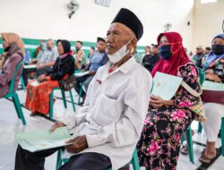 Awal Tahun, Ribuan Warga Blitar Barat Terima Sertifikat PTSL dari BPN Awal Tahun, Ribuan Warga Blitar Barat Terima Sertifikat PTSL dari BPN