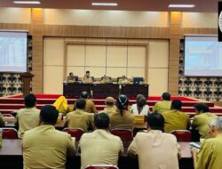 Pimpin Rapat Staff, Bupati Blitar Minta ASN Bekerja Profesional Demi Memberikan Pelayanan Terbaik