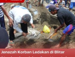 Jenazah Korban Ledakan di Blitar Dimakamkan dalam Satu Liang Lahat