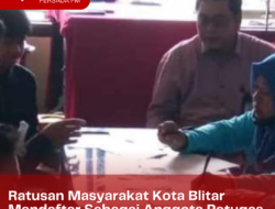 Ratusan Masyarakat Kota Blitar Mendaftar Sebagai Anggota Petugas Pemutakhiran Data Pemilih KPU