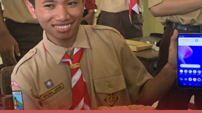 Salut! Siswa di Blitar Patungan Beli HP untuk Teman Satu Kelasnya