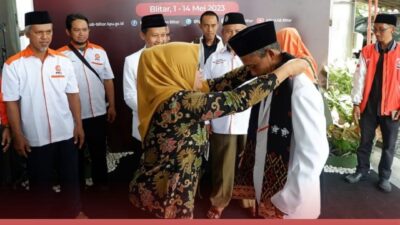 Daftar Ke KPU Kabupaten Blitar, Bakal Calon Legislatif PKS Diiringi Tari Remong