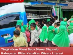 Tingkatkan Minat Baca Siswa, Dispusip Kabupaten Blitar Kenalkan Wisata Literasi Melalui Perpustakaan Keliling di MIN 1 Blitar