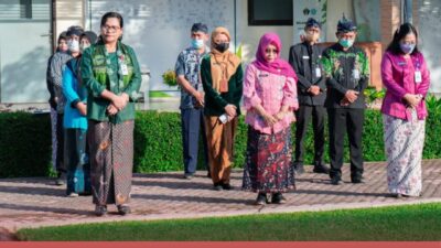 RSUD Ngudi Waluyo Wlingi Tetapkan Penggunaan Bahasa dan Pakaian Adat Jawa Sebagai Upaya Melestarikan Kearifan Lokal