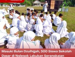 Masuki Bulan Dzulhijjah, 300 Siswa Sekolah Dasar di Nglegok Lakukan Serangkaian Manasik Haji
