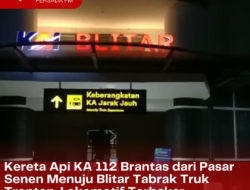 Kereta Api KA 112 Brantas dari Pasar Senen Menuju Blitar Tabrak Truk Tronton, Lokomotif Terbakar
