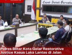 Polres Blitar Kota Gelar Restorative Justice Kasus Laka Lantas di Jalan Widuri