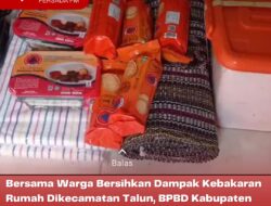 Bersama Warga Bersihkan Dampak Kebakaran Rumah Dikecamatan Talun, BPBD Kabupaten Blitar Juga Salurkan Bantuan