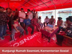 Kunjungi Rumah Sasmiati, Kementerian Sosial RI Ambil Air Konsumsi Untuk Uji Laboratorium