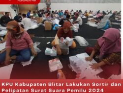 KPU Kabupaten Blitar Lakukan Sortir dan Pelipatan Surat Suara Pemilu 2024