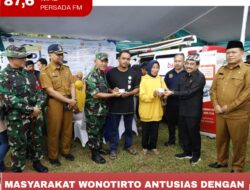 Masyarakat Wonotirto Antusias Dengan Pelayanan Drive Thru Dispendukcapil