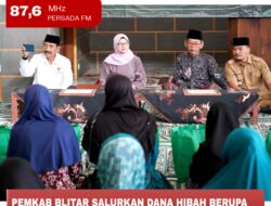 Pemkab Blitar Salurkan Dana Hibah Berupa Bedug di Masjid Desa Wates Kecamatan Wates