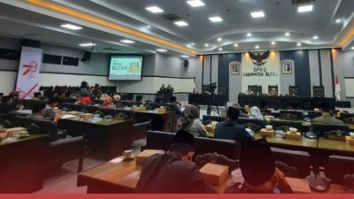 DPRD KABUPATEN BLITAR GELAR RAPAT PARIPURNA DENGAN DUA AGENDA SECARA LANGSUNG