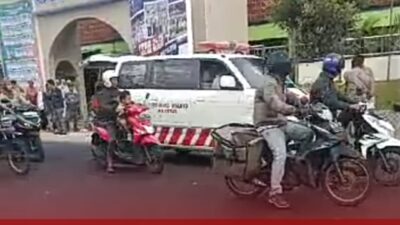 KECELAKAAN LALU LINTAS MOTOR VS TRUCK DI KABUPATEN BLITAR, PENGENDARA MOTOR MENINGGAL DUNIA