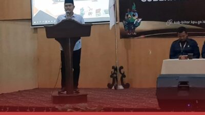 KPU KABUPATEN BLITAR GELAR SOSIALISASI PKPU NOMOR 8 TAHUN 2024 TENTANG TAHAPAN PILKADA 2024