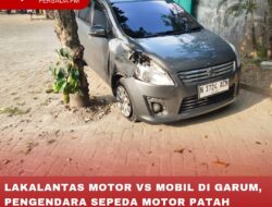 LAKALANTAS MOTOR VS MOBIL DI GARUM, PENGENDARA SEPEDA MOTOR PATAH TULANG