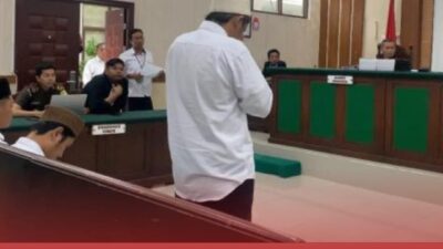 SAMSUDIN DIVONIS BEBAS OLEH PENGADILAN NEGERI BLITAR ATAS VIDEO KONTROVERSI TUKAR PASANGAN