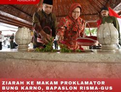 ZIARAH KE MAKAM PROKLAMATOR BUNG KARNO, BAPASLON RISMA-GUS HAN MINTA RESTU PADA LELUHUR