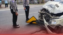 DIDUGA SOPIR MENGANTUK, PENGENDARA MINIBUS TABRAK PENGENDARA MOTOR