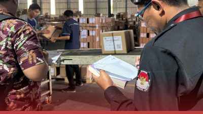 KPU KABUPATEN BLITAR TERIMA LOGISTIK SURAT SUARA PILGUB JAWA TIMUR