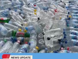 RIBUAN BOTOL MIRAS DAN RATUSAN KNALPOT BRONG HASIL SITAAN POLRES BLITAR KOTA DIMUSNAHKAN