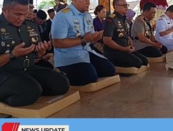 RANGKAIAN HUT KE 60, GUBERNUR LEMHANNAS RI BESERTA JAJARAN NYEKAR KE MAKAM BUNG KARNO RANGKAIAN HUT KE 60, GUBERNUR LEMHANNAS RI BESERTA JAJARAN NYEKAR KE MAKAM BUNG KARNO