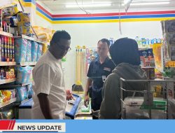 SEBUAH MINIMARKET DI KECAMATAN NGLEGOK MERUGI HINGGA 16 JUTA SETELAH DISATRONI PENCURI SEBUAH MINIMARKET DI KECAMATAN NGLEGOK MERUGI HINGGA 16 JUTA SETELAH DISATRONI PENCURI