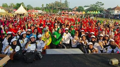 SEMARAK BERSIH DESA TLOGO KE 188, PERWOSI AJAK WARGA HIDUP SEHAT DAN DUKUNG UMKM LOKAL