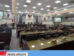TAK PENUHI KUORUM, RAPAT PARIPURNA DPRD KABUPATEN BLITAR DITUNDA