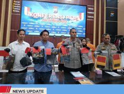 POLRES BLITAR KOTA TANGKAP TIGA TERDUGA PELAKU PENGEROYOKAN, TERSINGGUNG JADI PEMICU AWAL