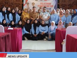 DINAS PERINDUSTRIAN DAN PERDAGANGAN KABUPATEN BLITAR GELAR PELATIHAN UNTUK PEKERJA DAN MANAJEMEN PABRIK ROKOK