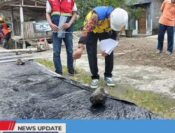 ANTISIPASI MUSIM HUJAN, WABUP BEKY SIDAK PROYEK JALAN BETON, PASTIKAN PEKERJAAN SESUAI STANDAR DAN SELESAI TEPAT WAKTU