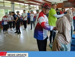 HUT KORPRI KE-54 DAN HUT PDAM KE-33, PEMKAB BLITAR GELAR GOWES DAN BAKTI SOSIAL DI EMPAT LOKASI