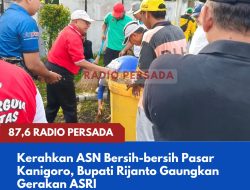 Kerahkan ASN Bersih-bersih Pasar Kanigoro, Bupati Rijanto Gaungkan Gerakan ASRI