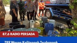 789 Warga Kalitengah Terdampak Kekeringan, BPBD Kab Blitar Bersama Polres Blitar Salurkan 12 Ribu Liter Air Bersih