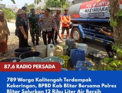 789 Warga Kalitengah Terdampak Kekeringan, BPBD Kab Blitar Bersama Polres Blitar Salurkan 12 Ribu Liter Air Bersih