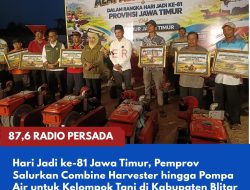 Hari Jadi ke-81 Jawa Timur, Pemprov Salurkan Combine Harvester hingga Pompa Air untuk Kelompok Tani di Kabupaten Blitar